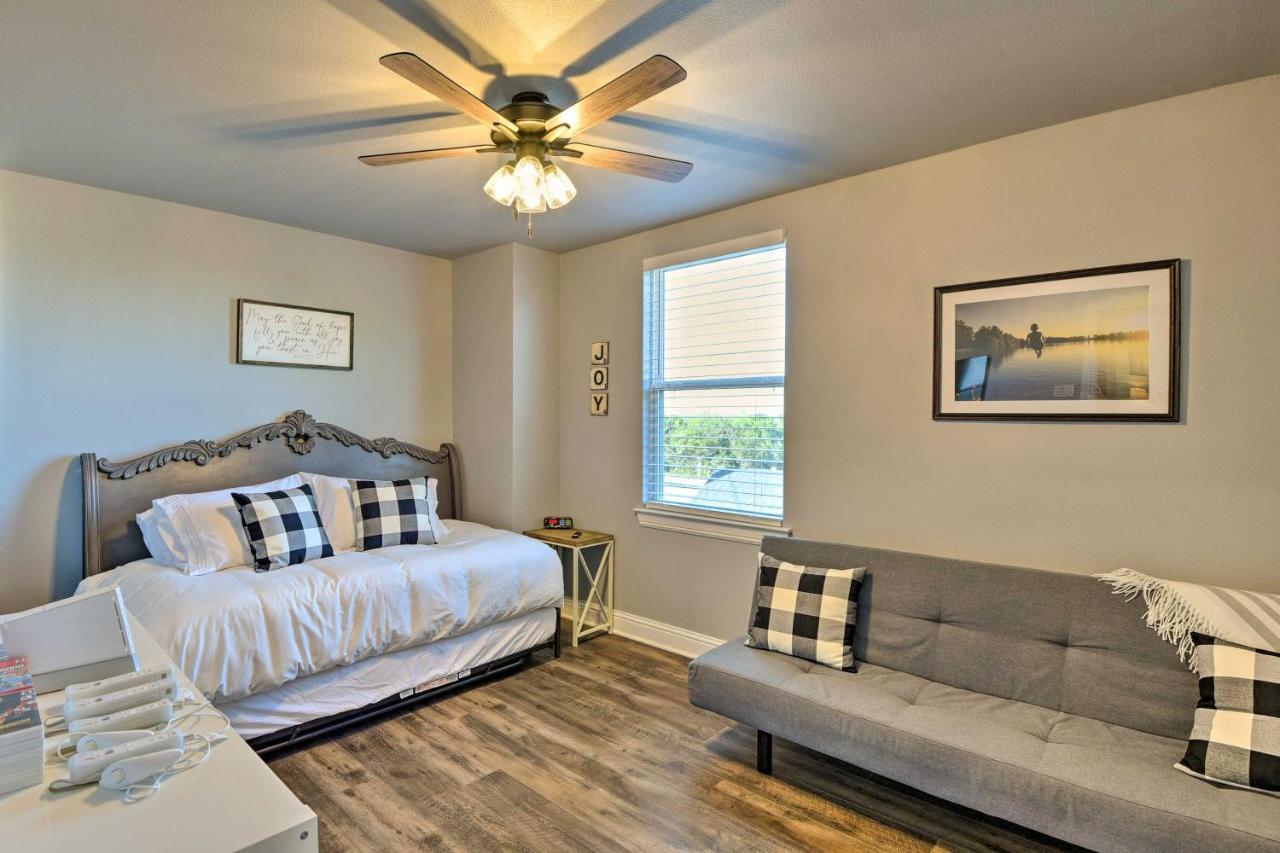 Granbury Home With Hot Tub And Furnished Patio! Exteriér fotografie