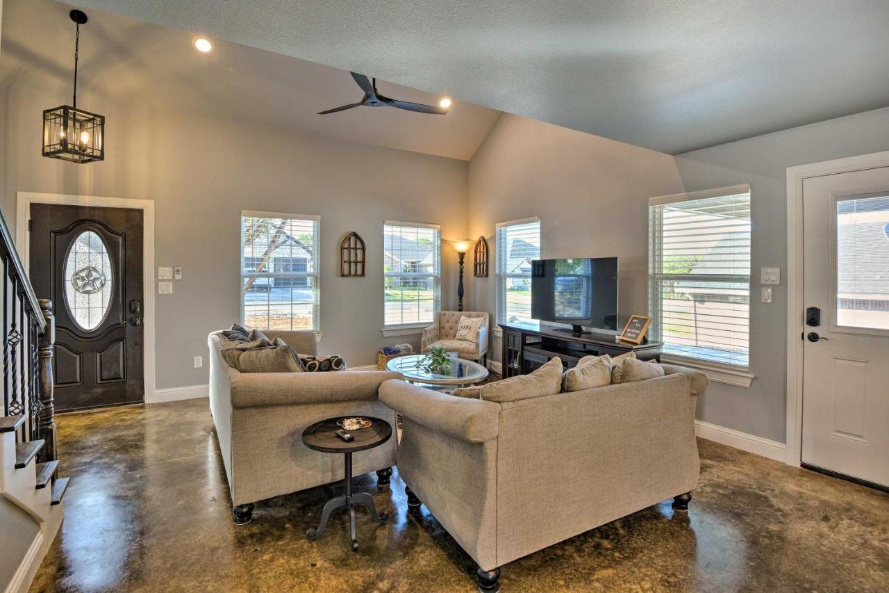 Granbury Home With Hot Tub And Furnished Patio! Exteriér fotografie