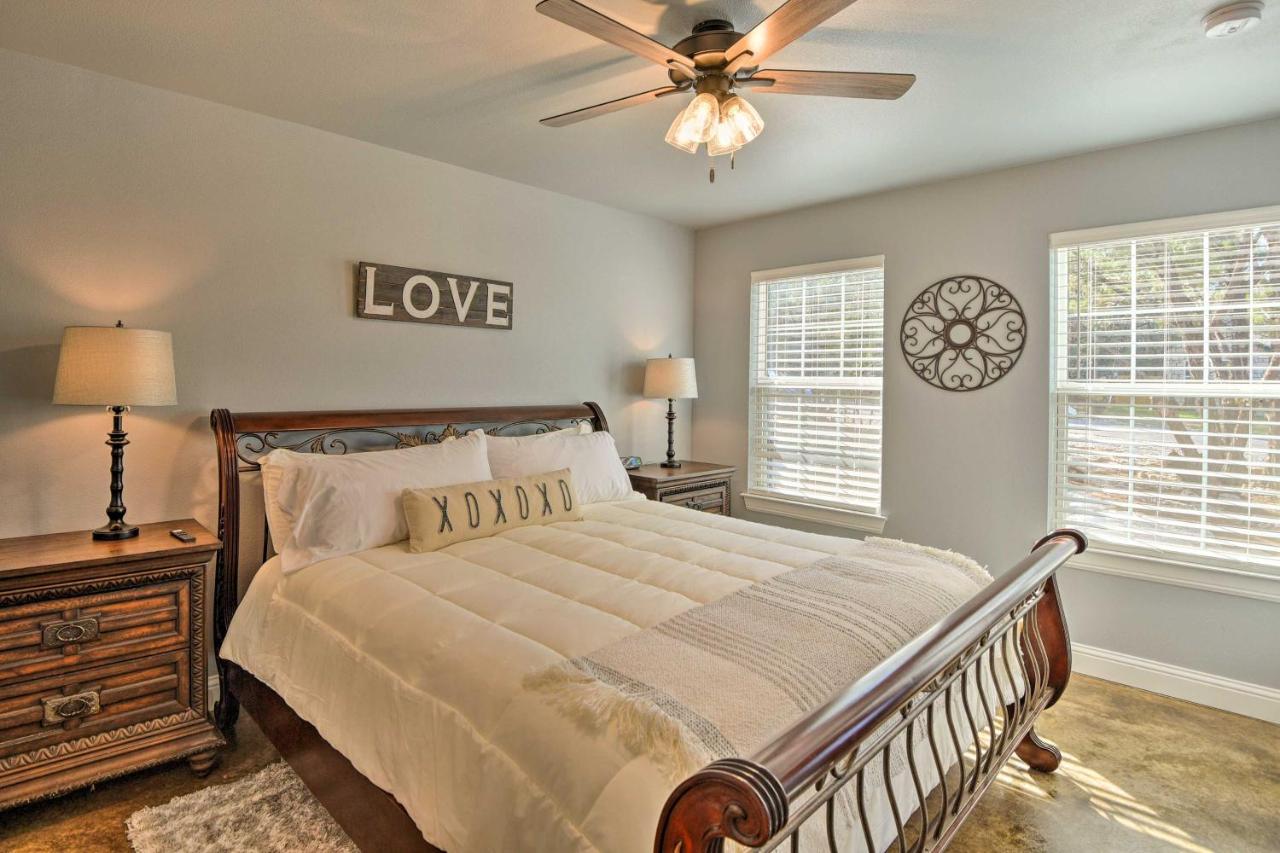 Granbury Home With Hot Tub And Furnished Patio! Exteriér fotografie