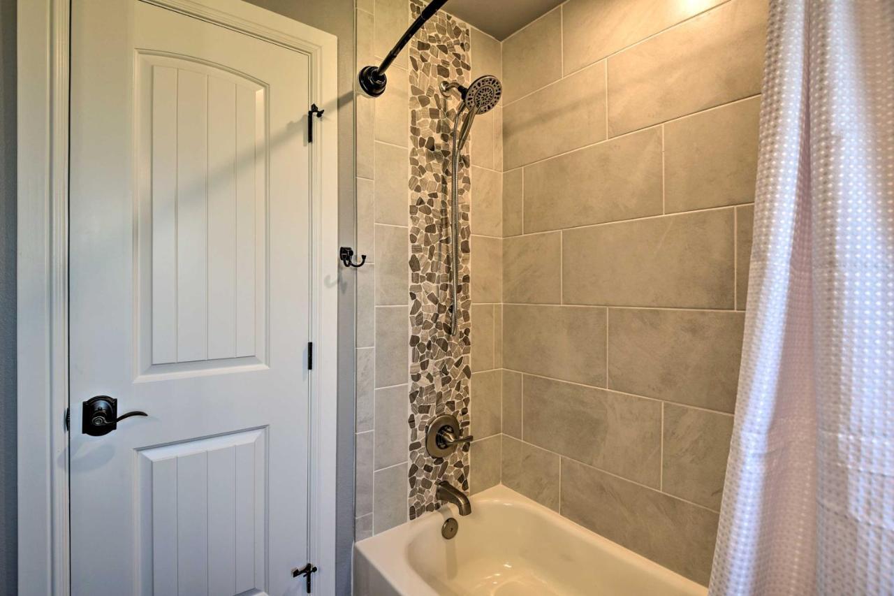 Granbury Home With Hot Tub And Furnished Patio! Exteriér fotografie
