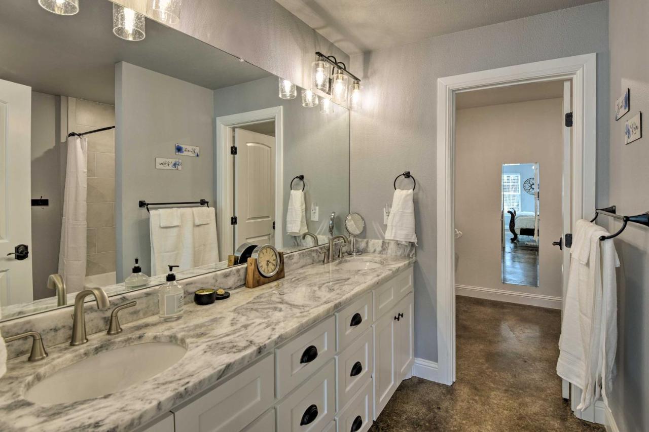 Granbury Home With Hot Tub And Furnished Patio! Exteriér fotografie