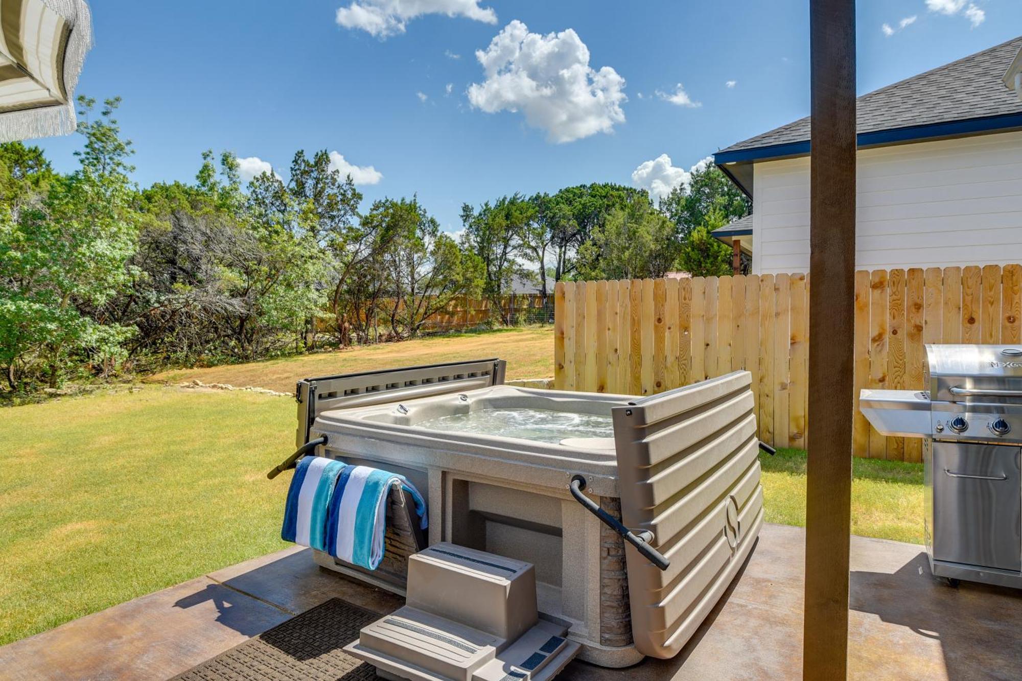 Granbury Home With Hot Tub And Furnished Patio! Exteriér fotografie